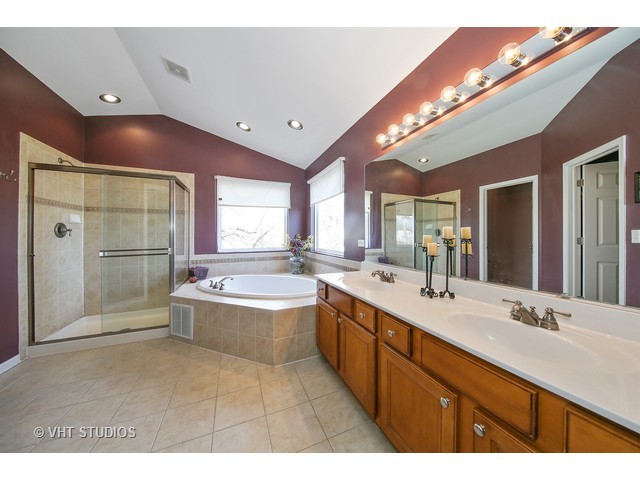 24536 Champion Dr, Plainfield, IL 60585 photo 13