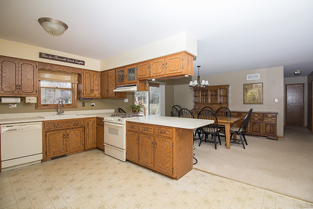15402 S Michael Dr, Plainfield, IL 60544 photo 5