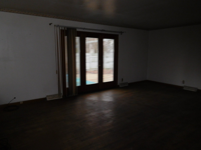 507 N John St, Fithian, IL 61844 photo 7