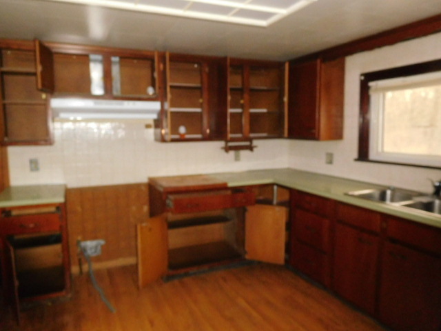 122 N Main St, Riverton, IL 62561 photo 7