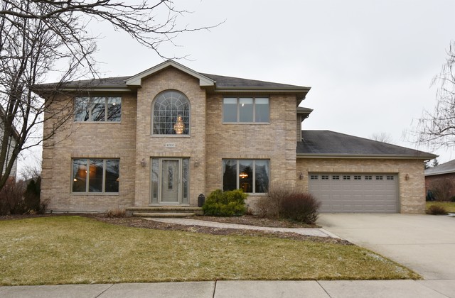 10505 Sharon Ln, Mokena, IL 60448 photo 1