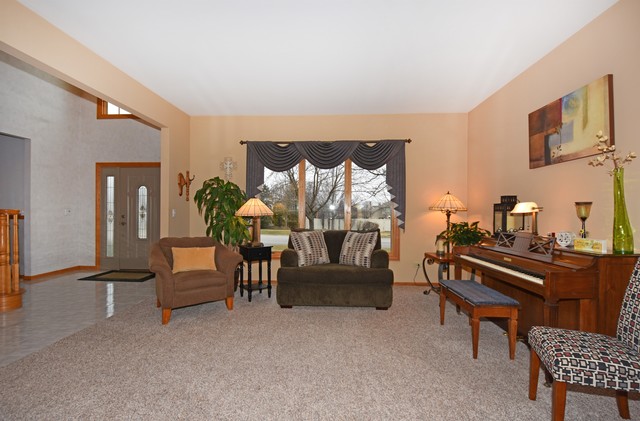 10505 Sharon Ln, Mokena, IL 60448 photo 7