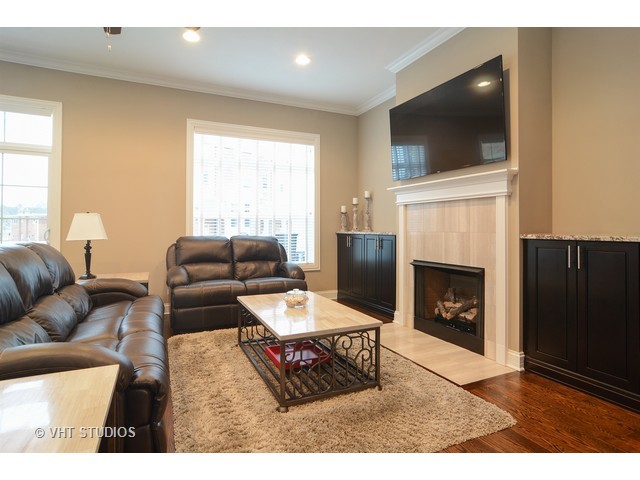 709 E Prospect Ave, Mount Prospect, IL 60056 photo 6