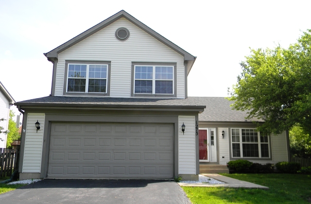 1275 Cobblers Xing, Elgin, IL 60120 photo 1