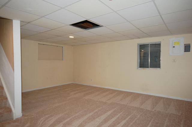 1275 Cobblers Xing, Elgin, IL 60120 photo 12