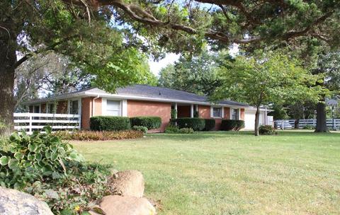 1902 Duncan Rd, Champaign, IL 61822 photo 1