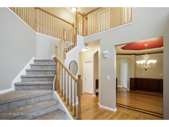 409 Hackney Ln, Oswego, IL 60543 photo 8