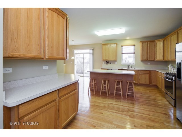409 Hackney Ln, Oswego, IL 60543 photo 17