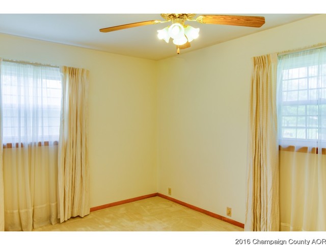 406 E Main St, Royal, IL 61871 photo 16