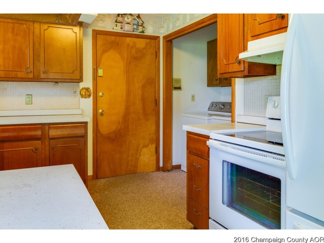 406 E Main St, Royal, IL 61871 photo 8