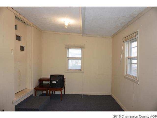 133 W Marshall, Bement, IL 61813 photo 7