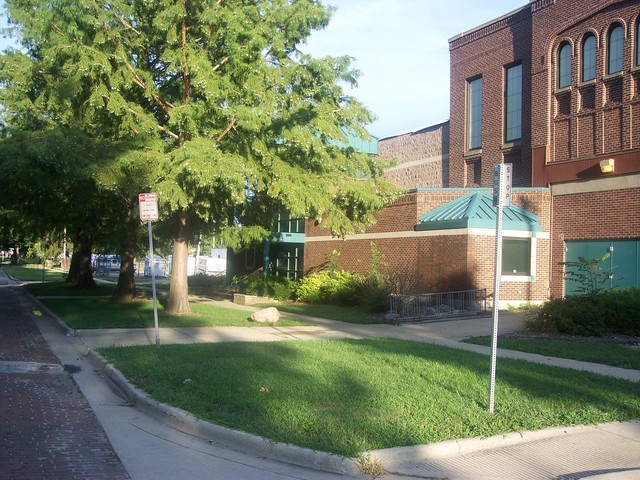202 E Park St, Champaign, IL 61820 photo 7