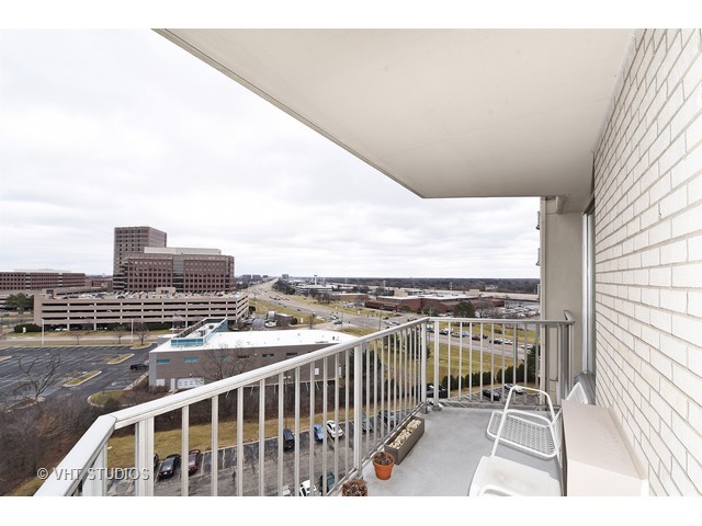 40 N Tower Rd N #9-E-E, Oak Brook, IL 60523 photo 10