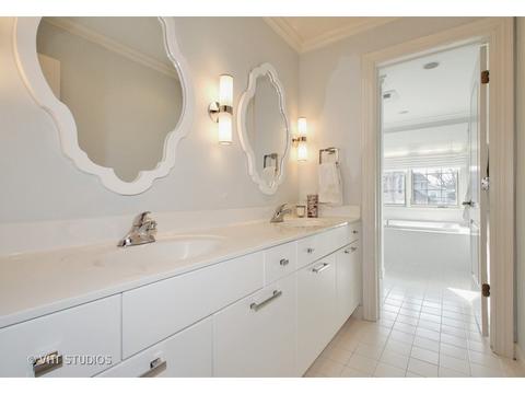 2883 Independence Ave, Glenview, IL 60026 photo 22