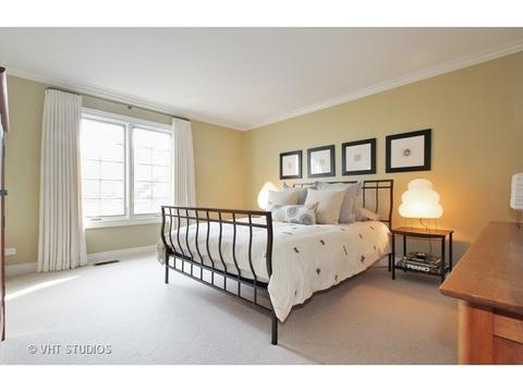 2883 Independence Ave, Glenview, IL 60026 photo 20