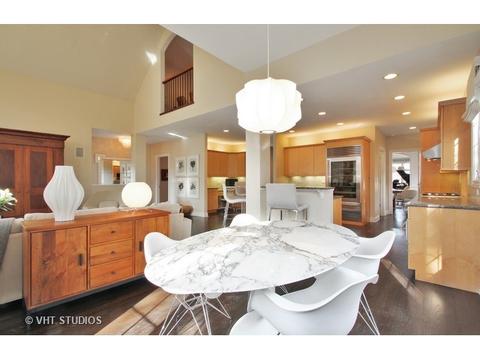 2883 Independence Ave, Glenview, IL 60026 photo 9