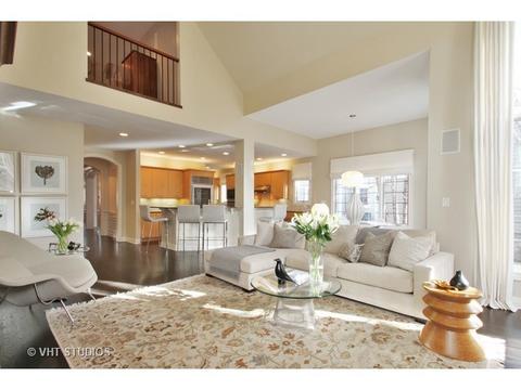 2883 Independence Ave, Glenview, IL 60026 photo 11
