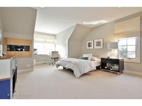 2883 Independence Ave, Glenview, IL 60026 photo 21