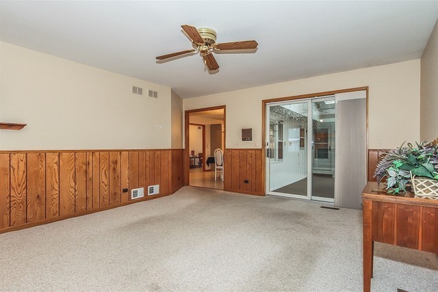 24 E Thorndale Ave, Roselle, IL 60172 photo 11