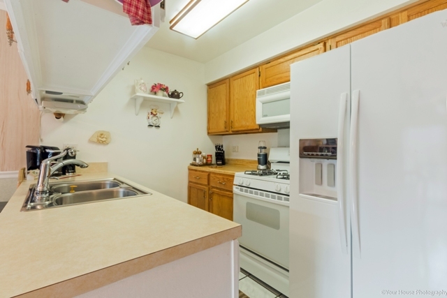 278 Waverly Dr, Elgin, IL 60120 photo 7