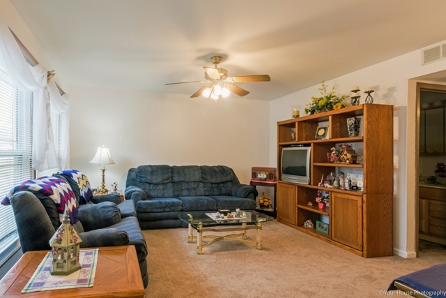 278 Waverly Dr, Elgin, IL 60120 photo 5
