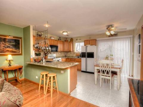 467 E Willow St, Elburn, IL 60119 photo 4