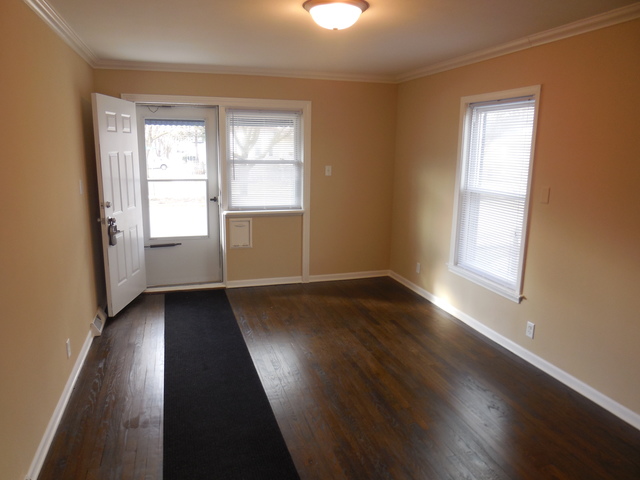 4437 Joliet Ave, Lyons, IL 60534 photo 4