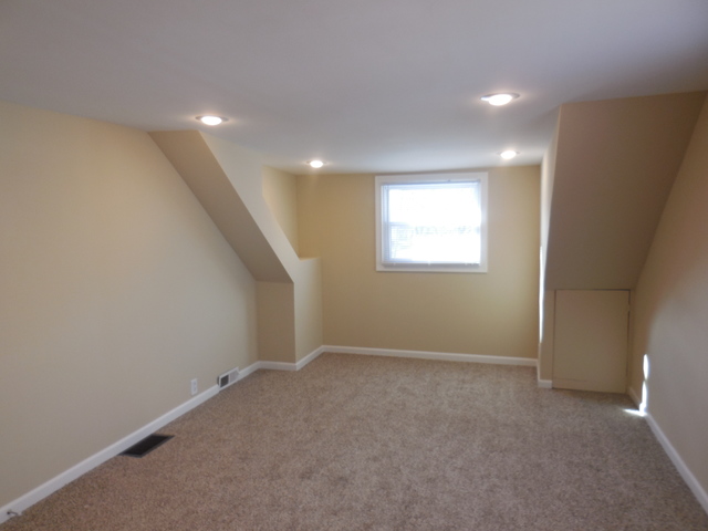 4437 Joliet Ave, Lyons, IL 60534 photo 14