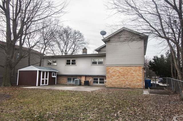 411 E Park Ave, Elmhurst, IL 60126 photo 21