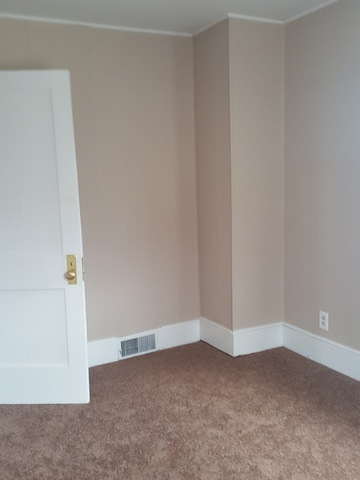 582 North Ave, Aurora, IL 60505 photo 9
