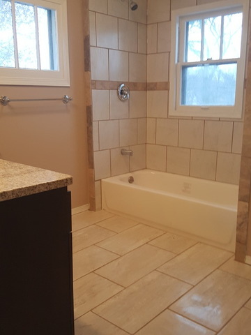 582 North Ave, Aurora, IL 60505 photo 12