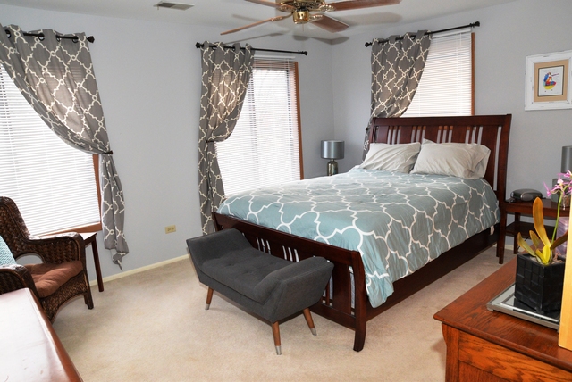 10 Creekside Cir #D, Elgin, IL 60123 photo 9