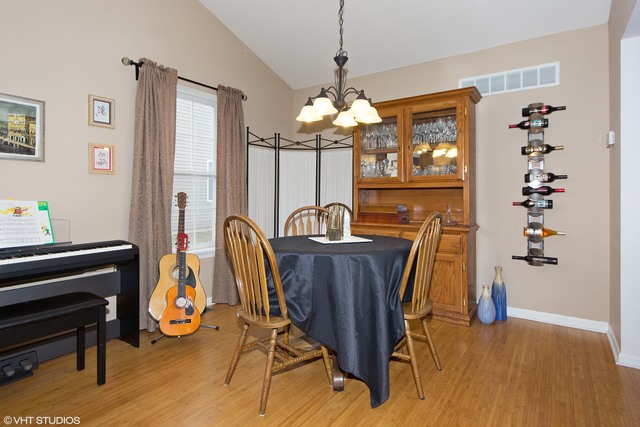 1703 Red Maple Dr, Plainfield, IL 60586 photo 3