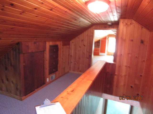 210 E Green St, Roberts, IL 60962 photo 18