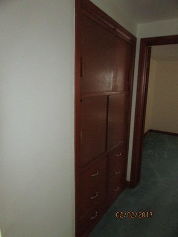 210 E Green St, Roberts, IL 60962 photo 8