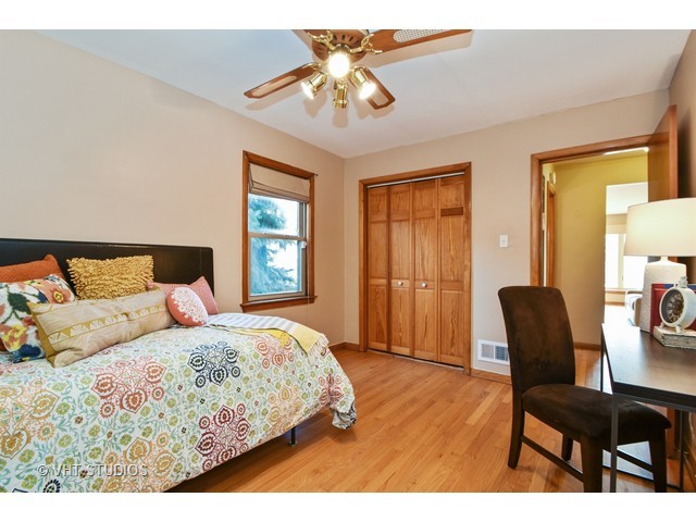 11556 S Artesian Ave, Chicago, IL 60655 photo 9