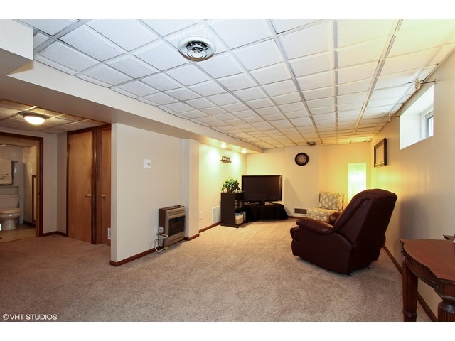11556 S Artesian Ave, Chicago, IL 60655 photo 10