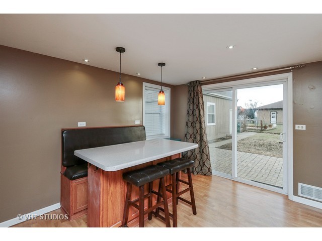 617 Columbus St, Mchenry, IL 60051 photo 7