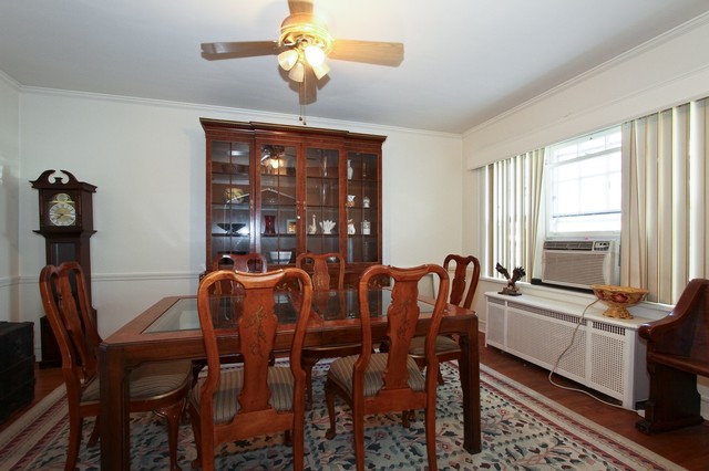 11624 S Artesian Ave, Chicago, IL 60655 photo 3