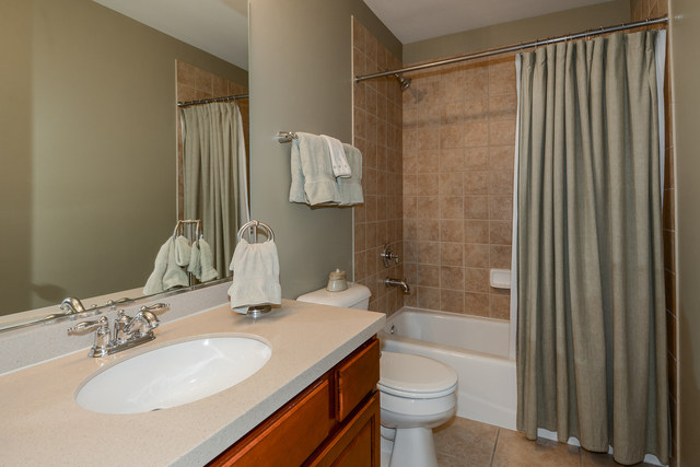 4232 Drexel Ave, Aurora, IL 60504 photo 16