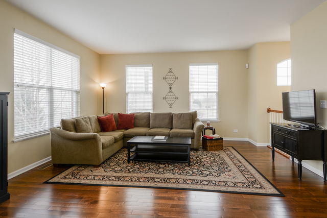 4232 Drexel Ave, Aurora, IL 60504 photo 2