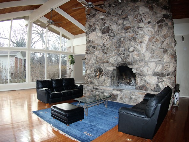 1215 Valley Rd, Bannockburn, IL 60015 photo 3