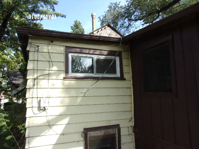 513 E 151st St, Phoenix, IL 60426 photo 13