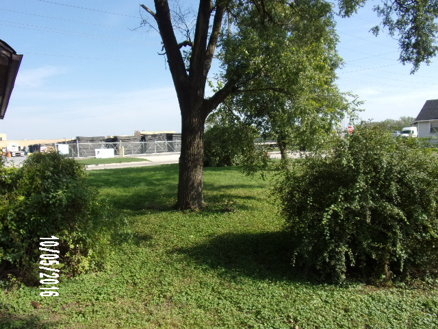 513 E 151st St, Phoenix, IL 60426 photo 15