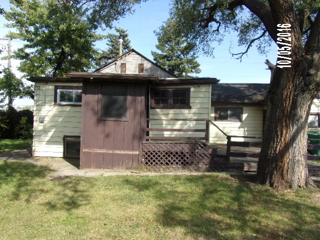 513 E 151st St, Phoenix, IL 60426 photo 14