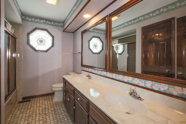 2113 University Dr, Naperville, IL 60565 photo 16