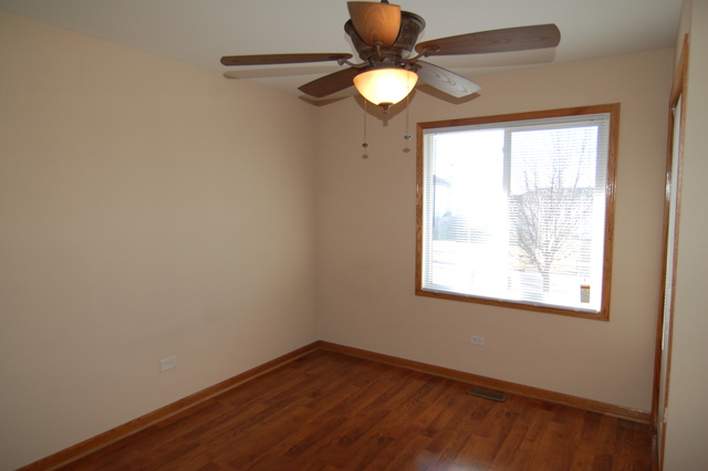7013 Cornwall Dr, Joliet, IL 60431 photo 13
