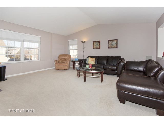 5003 Corning Ct, Plainfield, IL 60586 photo 6