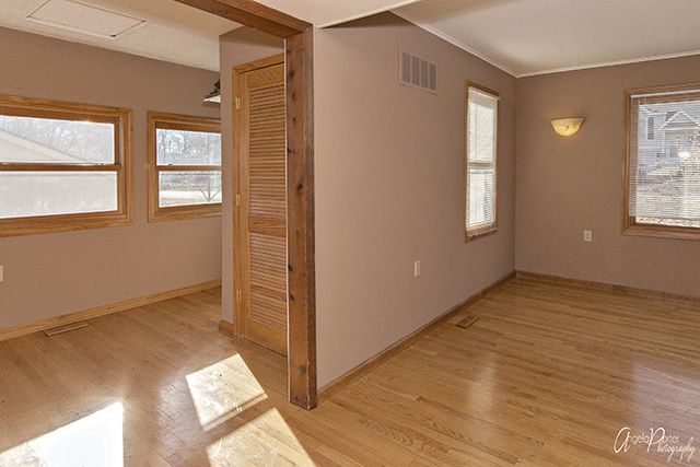 6204 Hillcrest Rd, Cary, IL 60013 photo 8