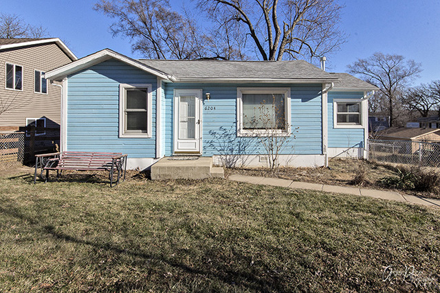 6204 Hillcrest Rd, Cary, IL 60013 photo 1